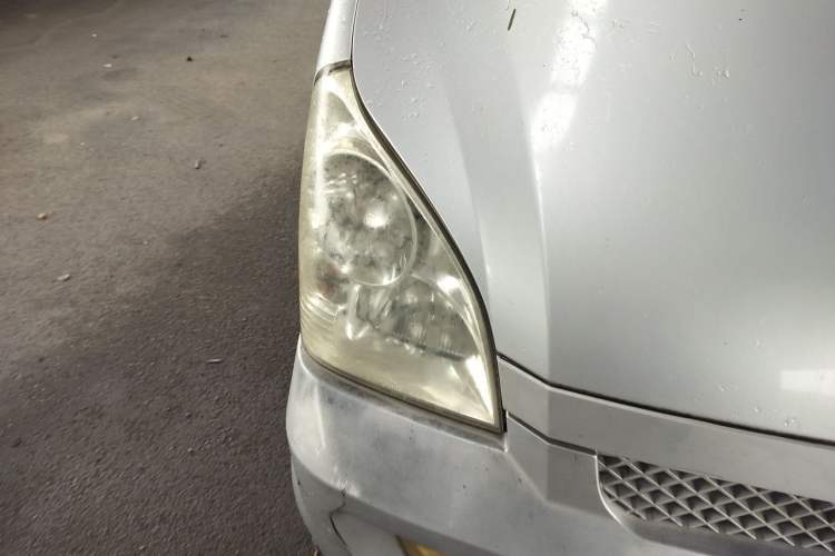 Used Wuling Rongguang 2011 1.2L Comfort Model Right Front Headlight