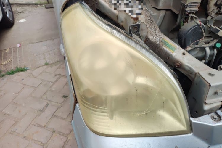 Used Wuling Rongguang 2011 1.2L Base Version Right Front Headlight
