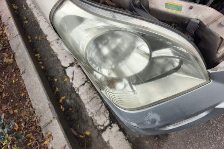 Used Wuling Rongguang 2011 1.2L Base Version Right Front Headlight