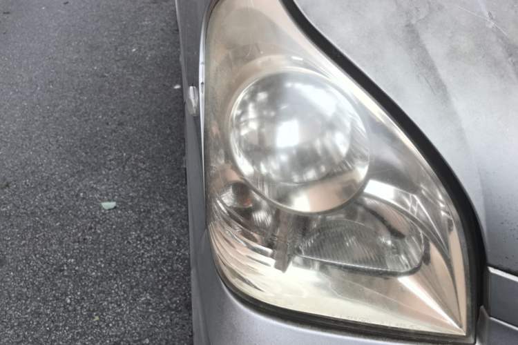 Used Wuling Rongguang 2011 1.2L Comfort Model Right Front Headlight