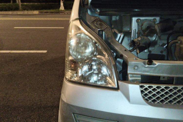 Used Wuling Rongguang 2011 1.2L Base Version Right Front Headlight