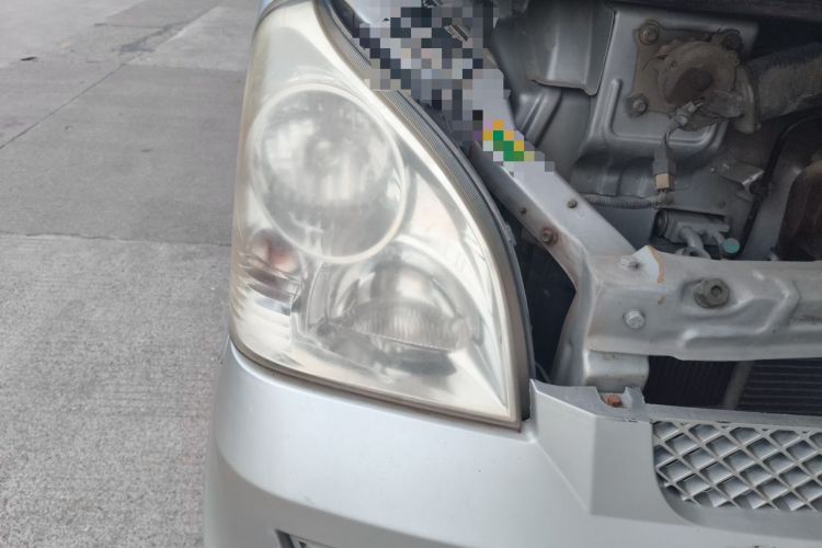 Used Wuling Rongguang 2011 1.2L Base Version Right Front Headlight