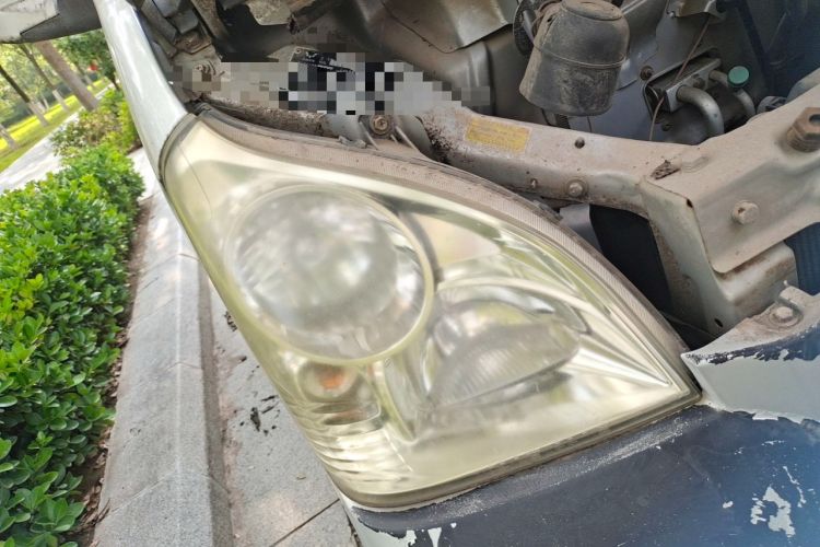 Used Wuling Rongguang 2011 1.2L Standard Version Right Front Headlight