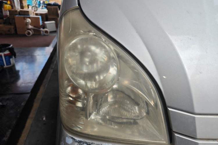 Used Wuling Rongguang 2011 1.2L Standard Version Right Front Headlight