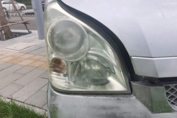 Used Wuling Rongguang 2011 1.2L Base Version Right Front Headlight