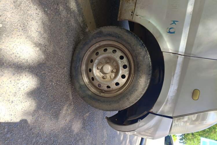 Used Wuling Rongguang 2011 1.2L Base Version Right Front Wheel Hub