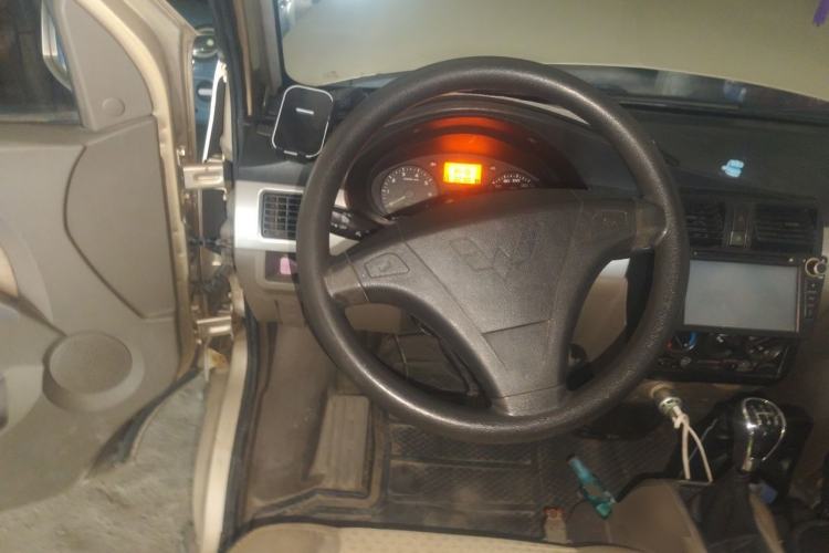 Used Wuling Rongguang 2011 1.2L Standard Version Steering Wheel