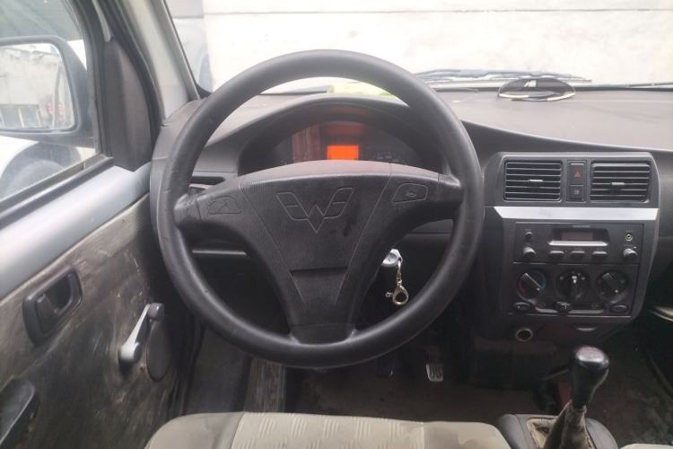 Used Wuling Rongguang 2011 1.2L Comfort Model Steering Wheel