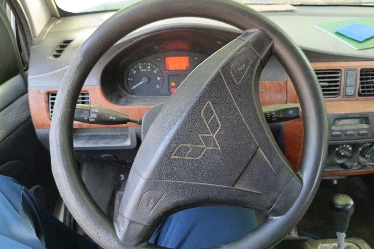 Used Wuling Rongguang 2011 1.5L Base Version Steering Wheel