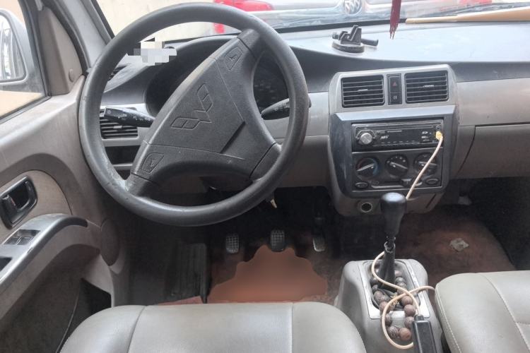 Used Wuling Rongguang 2011 1.2L Comfort Model Steering Wheel