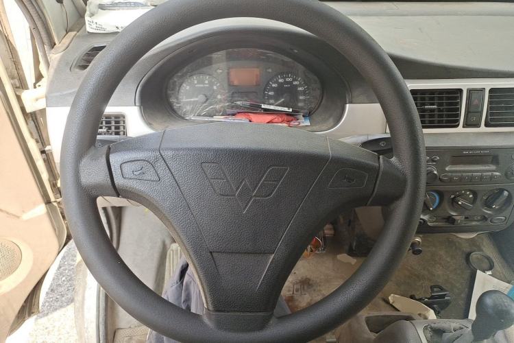 Used Wuling Rongguang 2011 1.2L Standard Version Steering Wheel