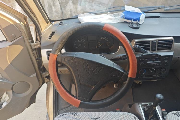 Used Wuling Rongguang 2011 1.2L Standard Version Steering Wheel