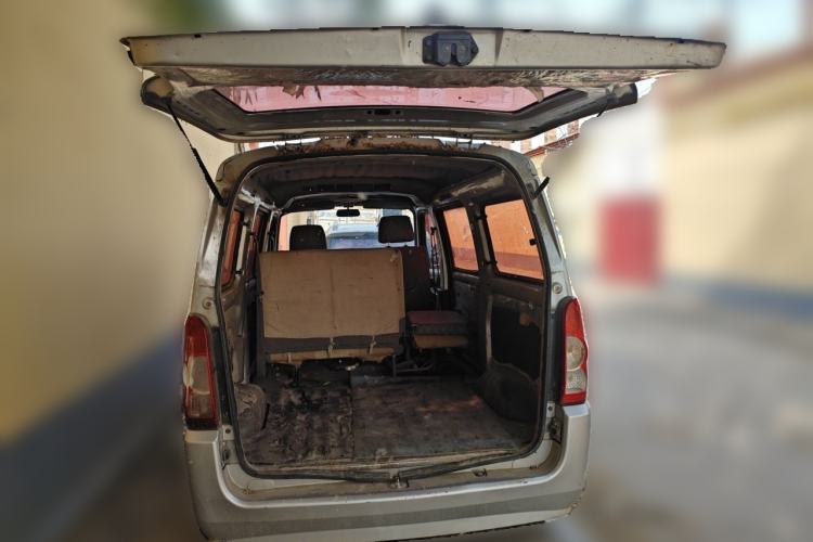 Used Wuling Rongguang 2011 1.2L Base Version Trunk