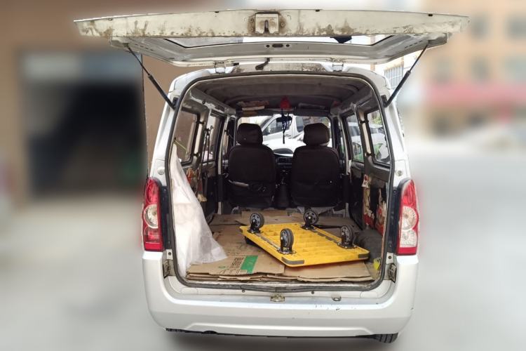 Used Wuling Rongguang 2011 1.2L Base Version Trunk