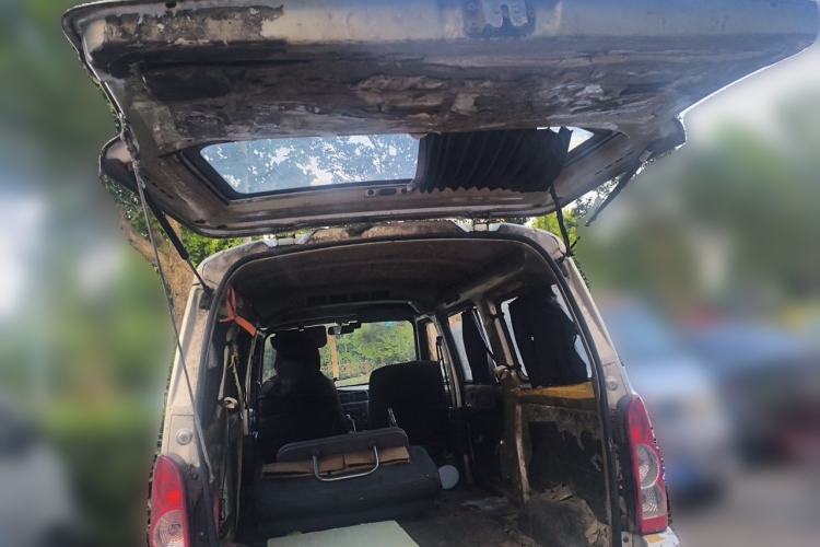 Used Wuling Rongguang 2011 1.2L Base Version Trunk