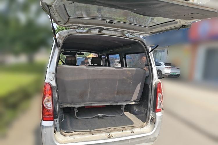Used Wuling Rongguang 2011 1.2L Base Version Trunk