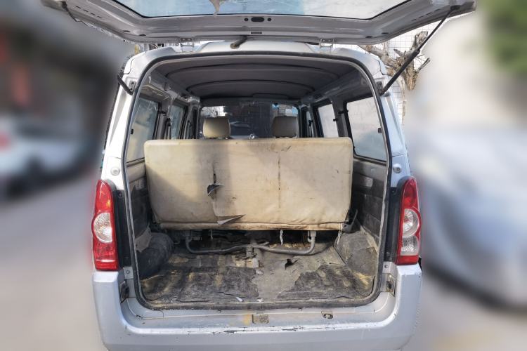 Used Wuling Rongguang 2011 1.2L Base Version Trunk
