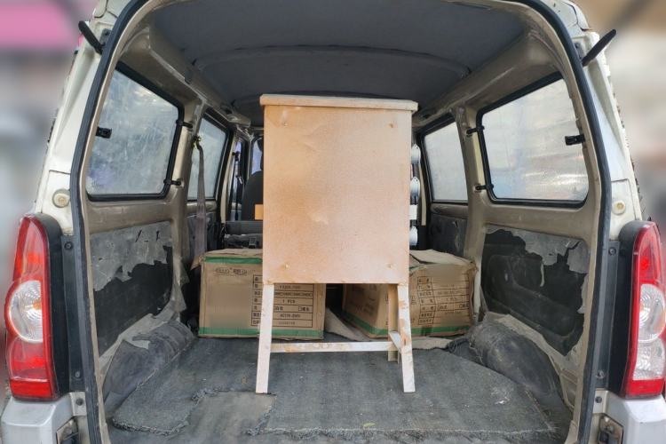 Used Wuling Rongguang 2011 1.2L Base Version Trunk