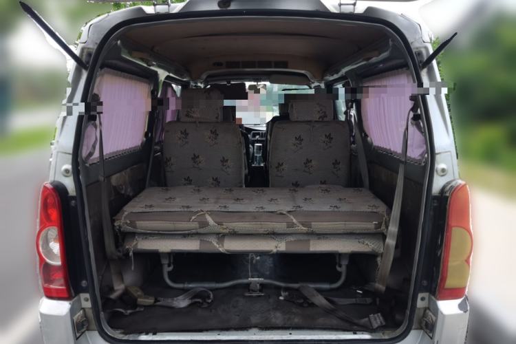 Used Wuling Rongguang 2011 1.2L Base Version Trunk