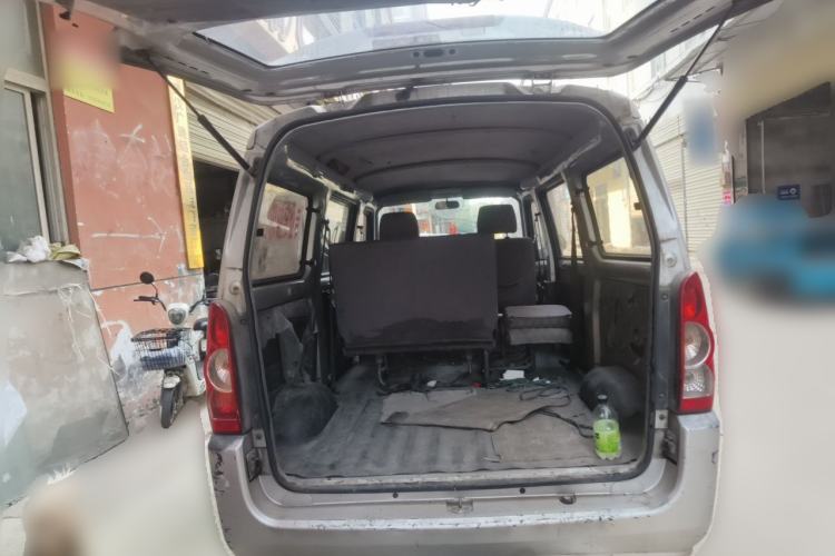 Used Wuling Rongguang 2011 1.2L Base Version Trunk