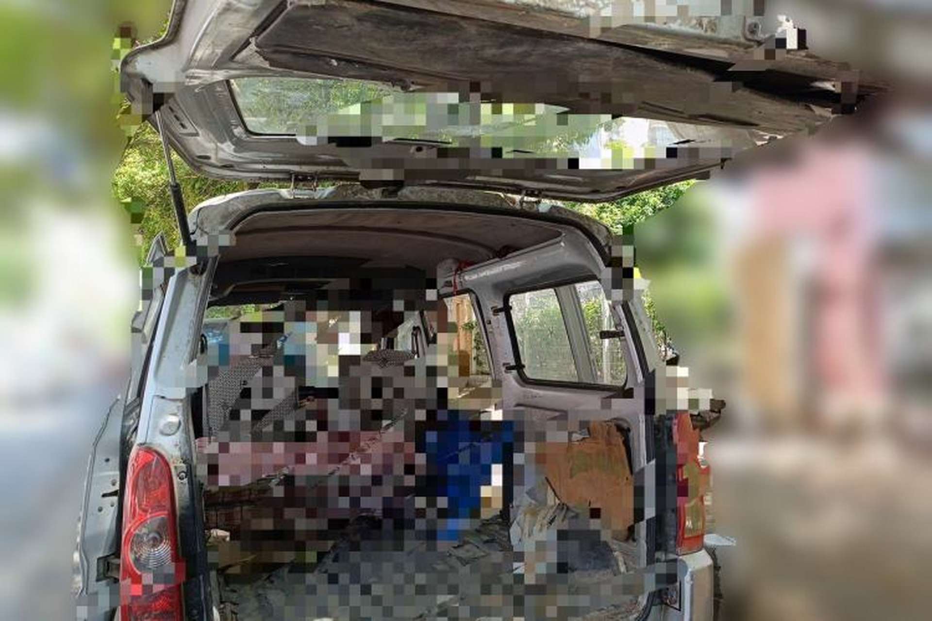 Used Wuling Rongguang 2011 1.2L Base Version Trunk