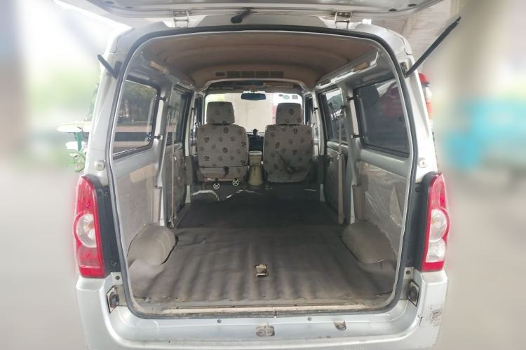 Used Wuling Rongguang 2011 1.2L Comfort Model Trunk