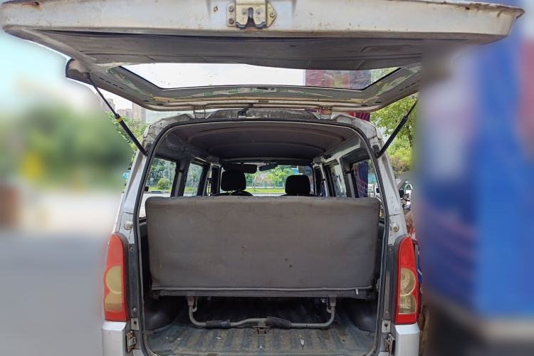 Used Wuling Rongguang 2011 1.2L Base Version Trunk