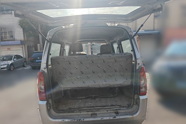 Used Wuling Rongguang 2011 1.2L Standard Version Trunk
