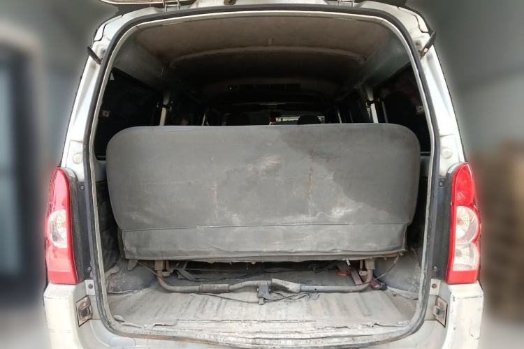 Used Wuling Rongguang 2011 1.2L Base Version Trunk