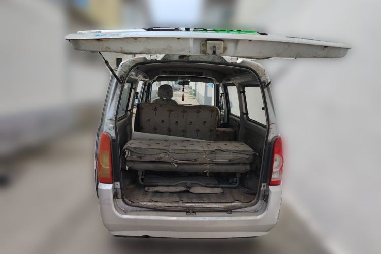 Used Wuling Rongguang 2011 1.2L Base Version Trunk