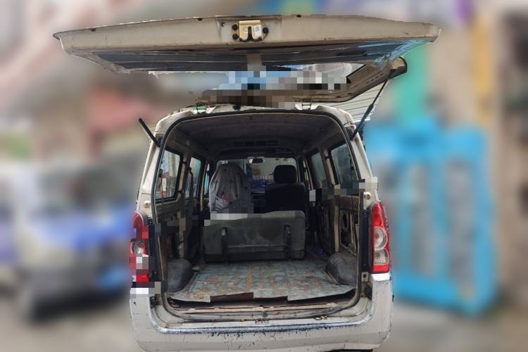 Used Wuling Rongguang 2011 1.2L Base Version Trunk