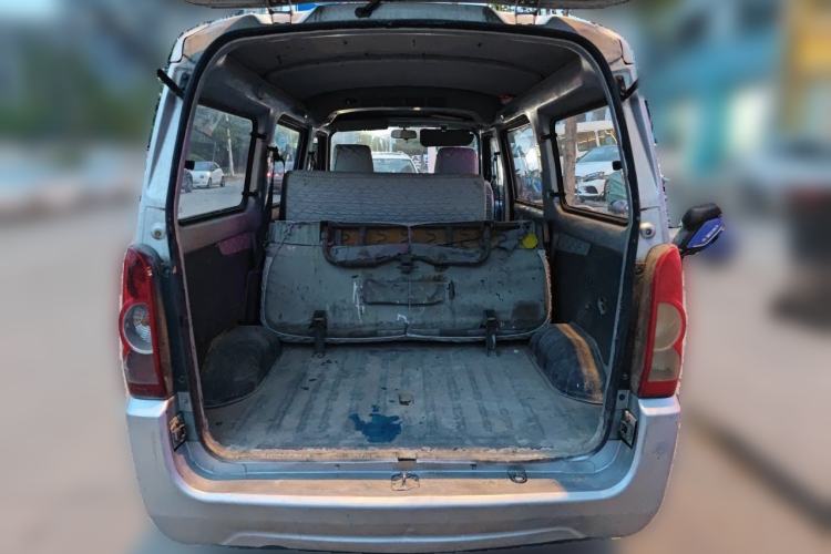 Used Wuling Rongguang 2011 1.2L Base Version Trunk