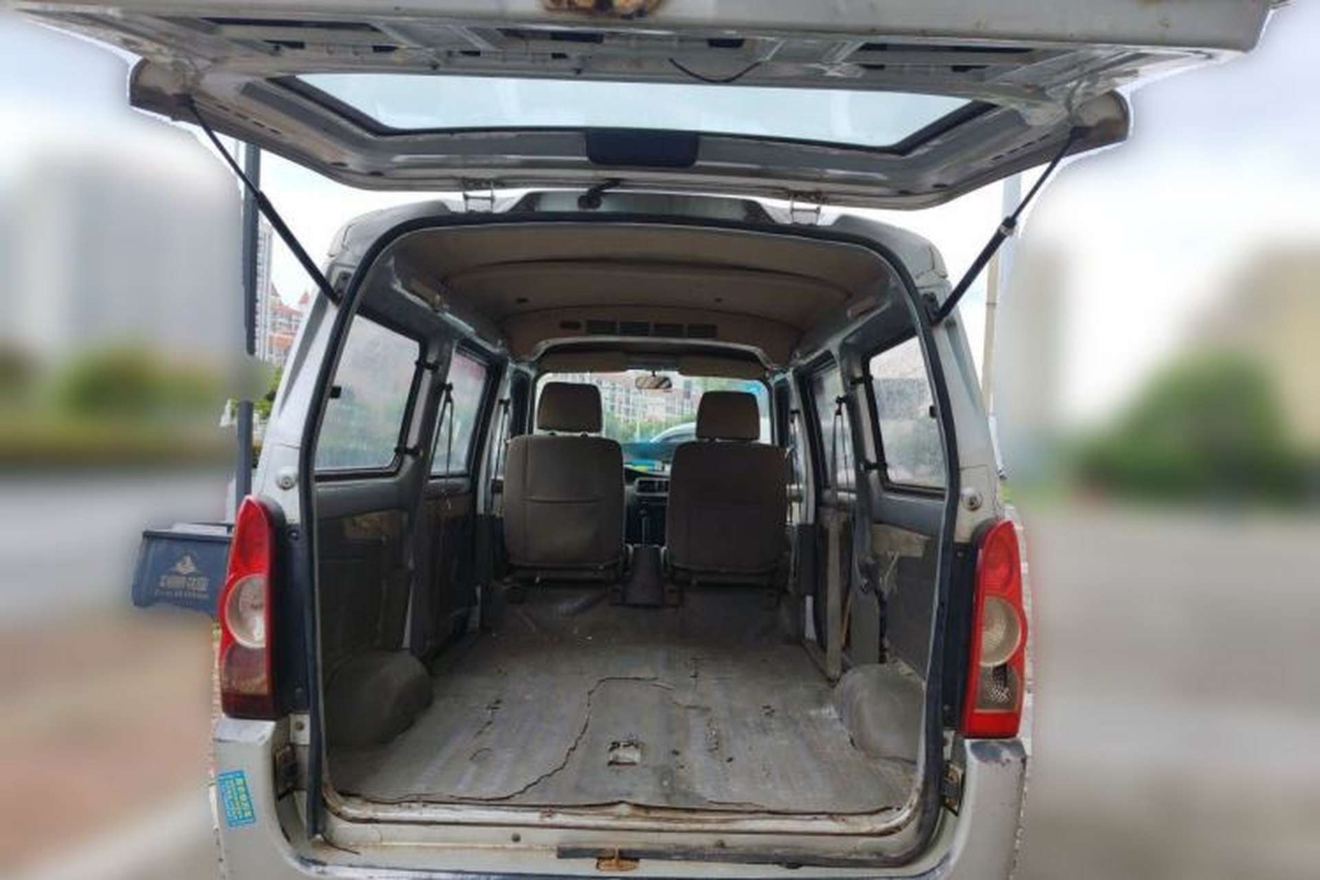 Used Wuling Rongguang 2011 1.2L Comfort Model Trunk