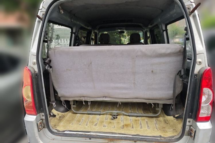 Used Wuling Rongguang 2011 1.2L Base Version Trunk