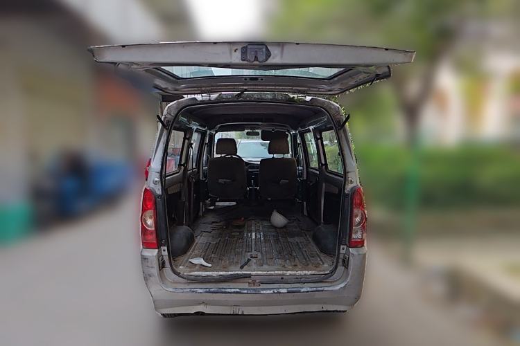 Used Wuling Rongguang 2011 1.2L Base Version Trunk