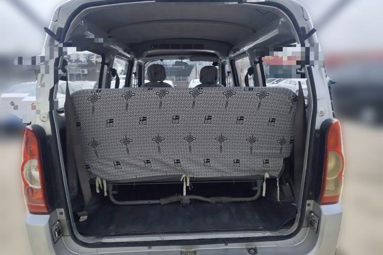 Used Wuling Rongguang 2011 1.2L Base Version Trunk