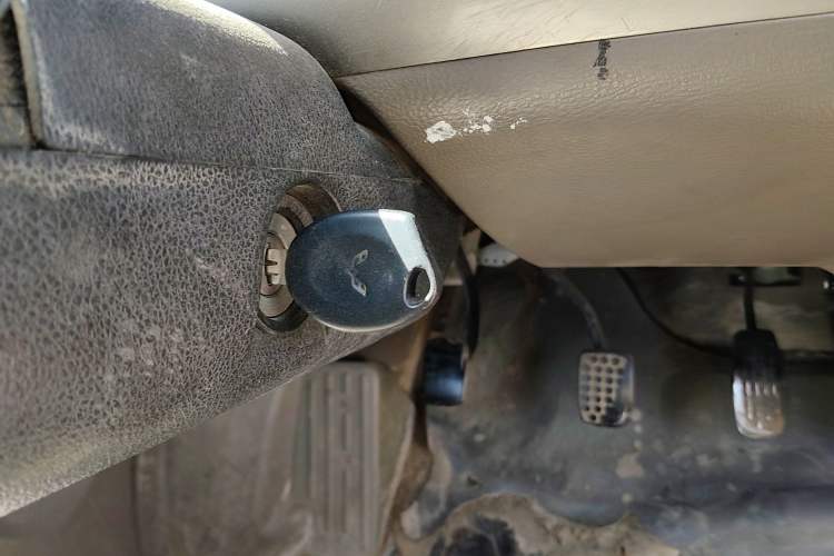 Used Wuling Rongguang 2011 1.2L Comfort Model Vehicle Key