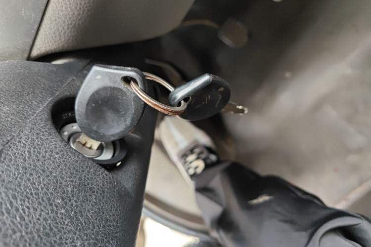 Used Wuling Rongguang 2011 1.2L Comfort Model Vehicle Key