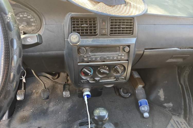 Used Wuling Rongguang 2011 1.2L Base Version Audio And AC Panel