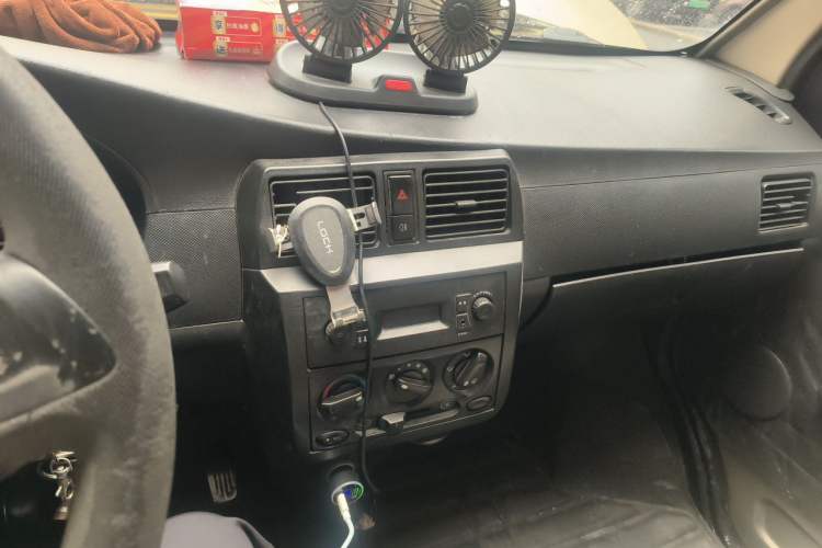 Used Wuling Rongguang 2011 1.2L Base Version Audio And AC Panel