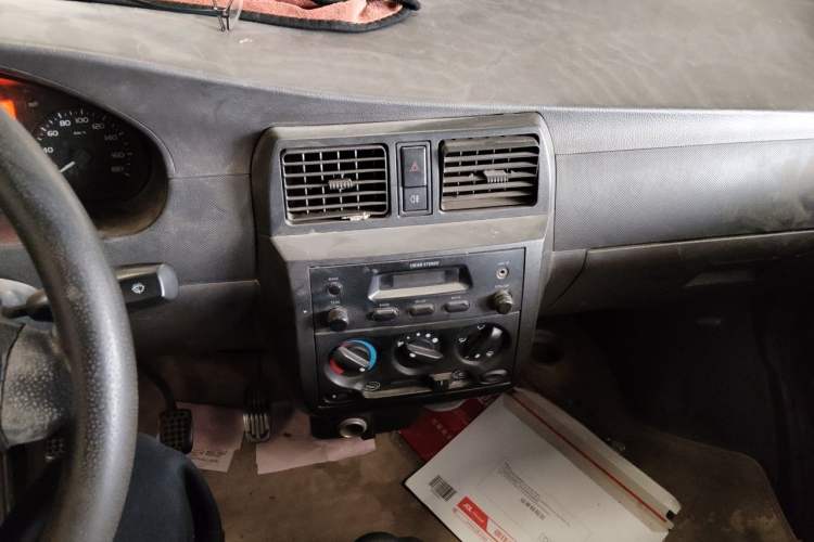 Used Wuling Rongguang 2011 1.2L Base Version Audio And AC Panel