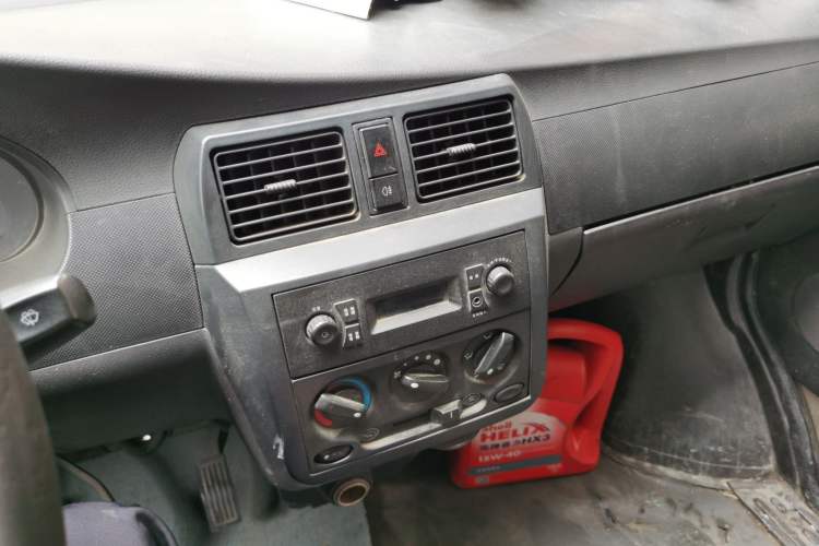 Used Wuling Rongguang 2011 1.2L Base Version Audio And AC Panel