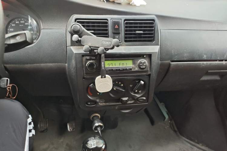 Used Wuling Rongguang 2011 1.2L Base Version Audio And AC Panel