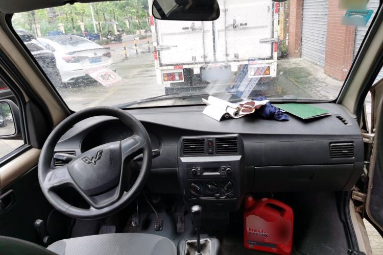 Used Wuling Rongguang 2011 1.2L Base Version Center Console