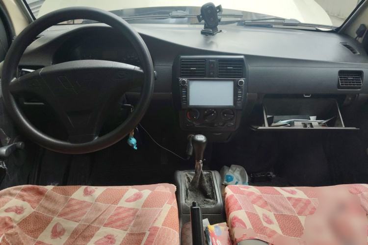 Used Wuling Rongguang 2011 1.5L Base Version Center Console