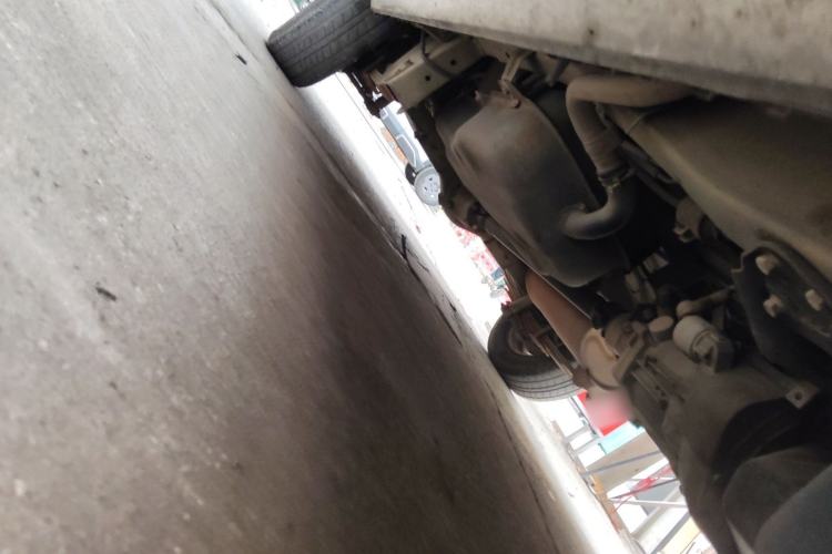 Used Wuling Rongguang 2011 1.2L Standard Version Chassis Front Right