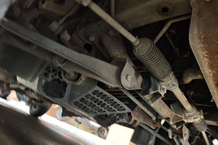 Used Wuling Rongguang 2011 1.2L Standard Version Chassis Front Right