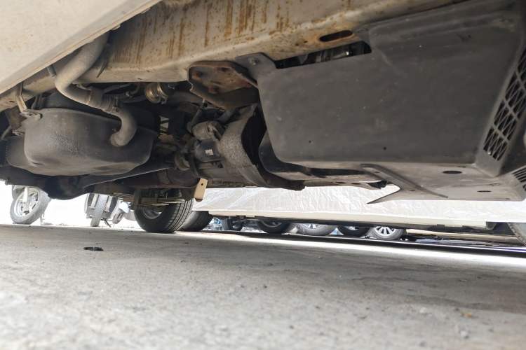 Used Wuling Rongguang 2011 1.2L Standard Version Chassis Front Right