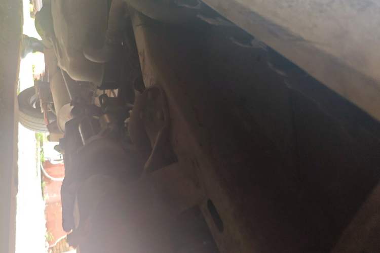 Used Wuling Rongguang 2011 1.2L Standard Version Chassis Front Right