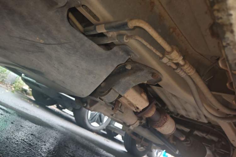 Used Wuling Rongguang 2011 1.2L Standard Version Chassis Front Right
